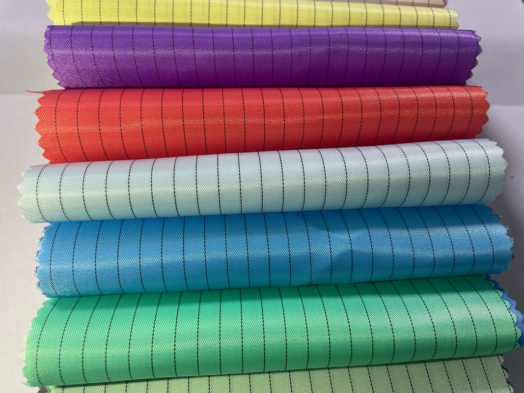 100% de Streep Antistatische Esd van polyester de Antistatische Geleidende Stoffen Polystoffen van het Keperstofnet voor Uniformen